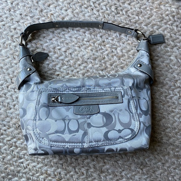 Coach Grey Penelope Shantung Signature Hobo Handbag - Excellent Condition - Picture 2 of 9